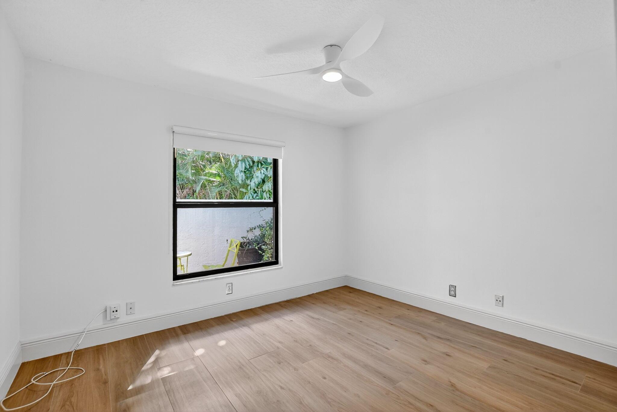 RAINBERRY LAKE PH IV-B - Residential Lease