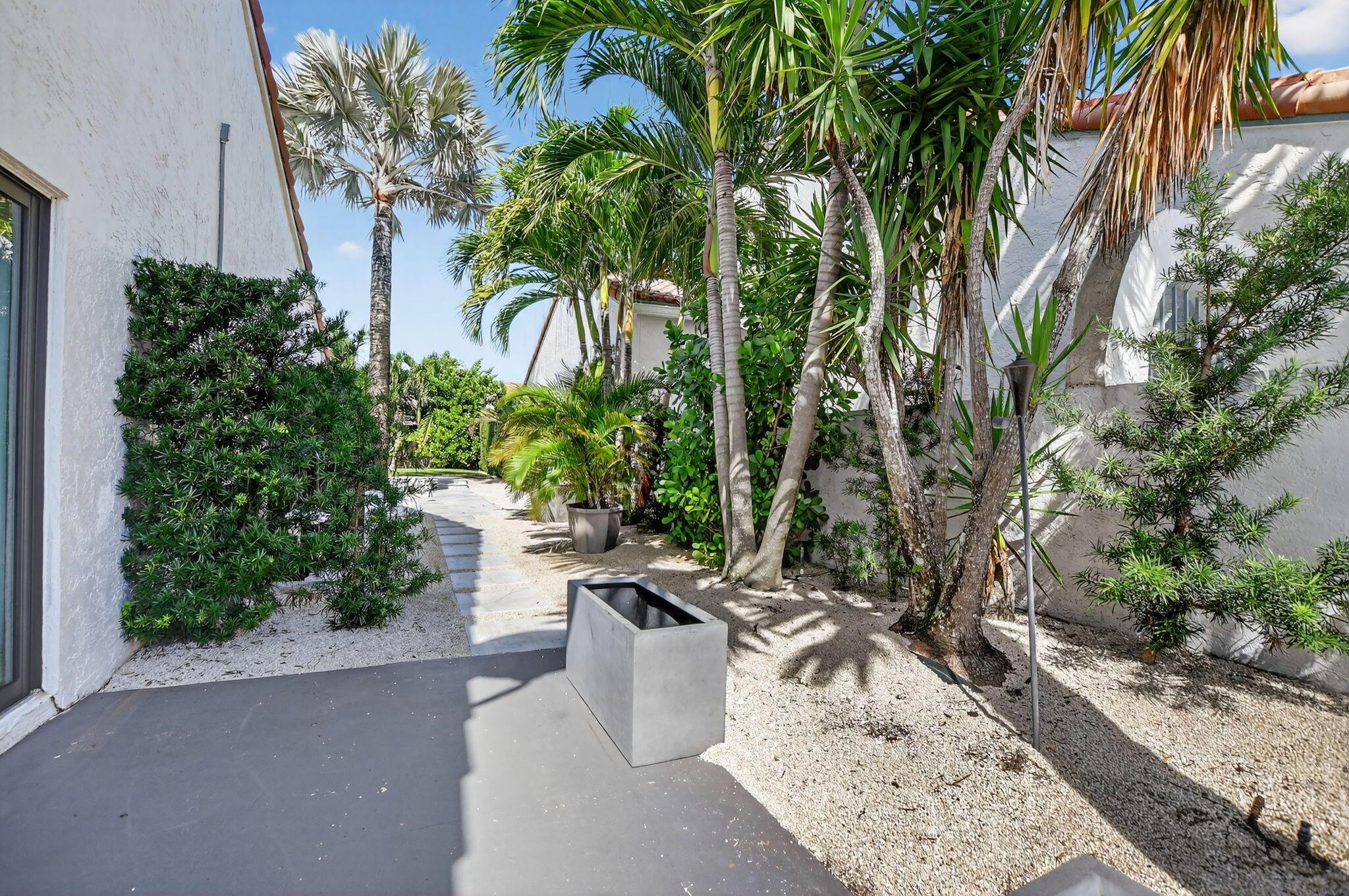 RAINBERRY LAKE PH IV-B - Residential Lease