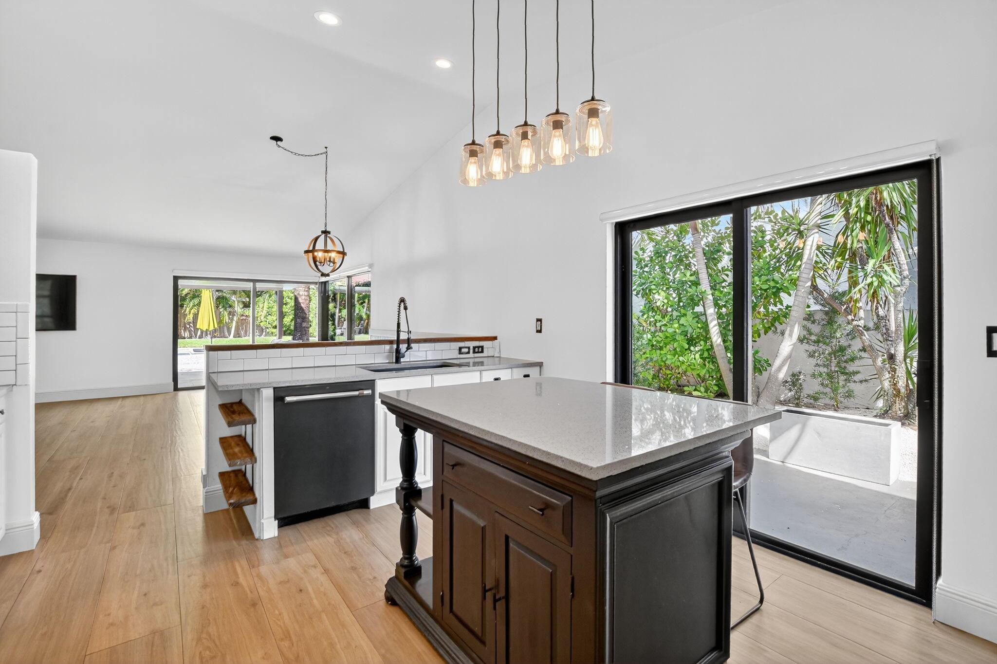 RAINBERRY LAKE PH IV-B - Residential Lease