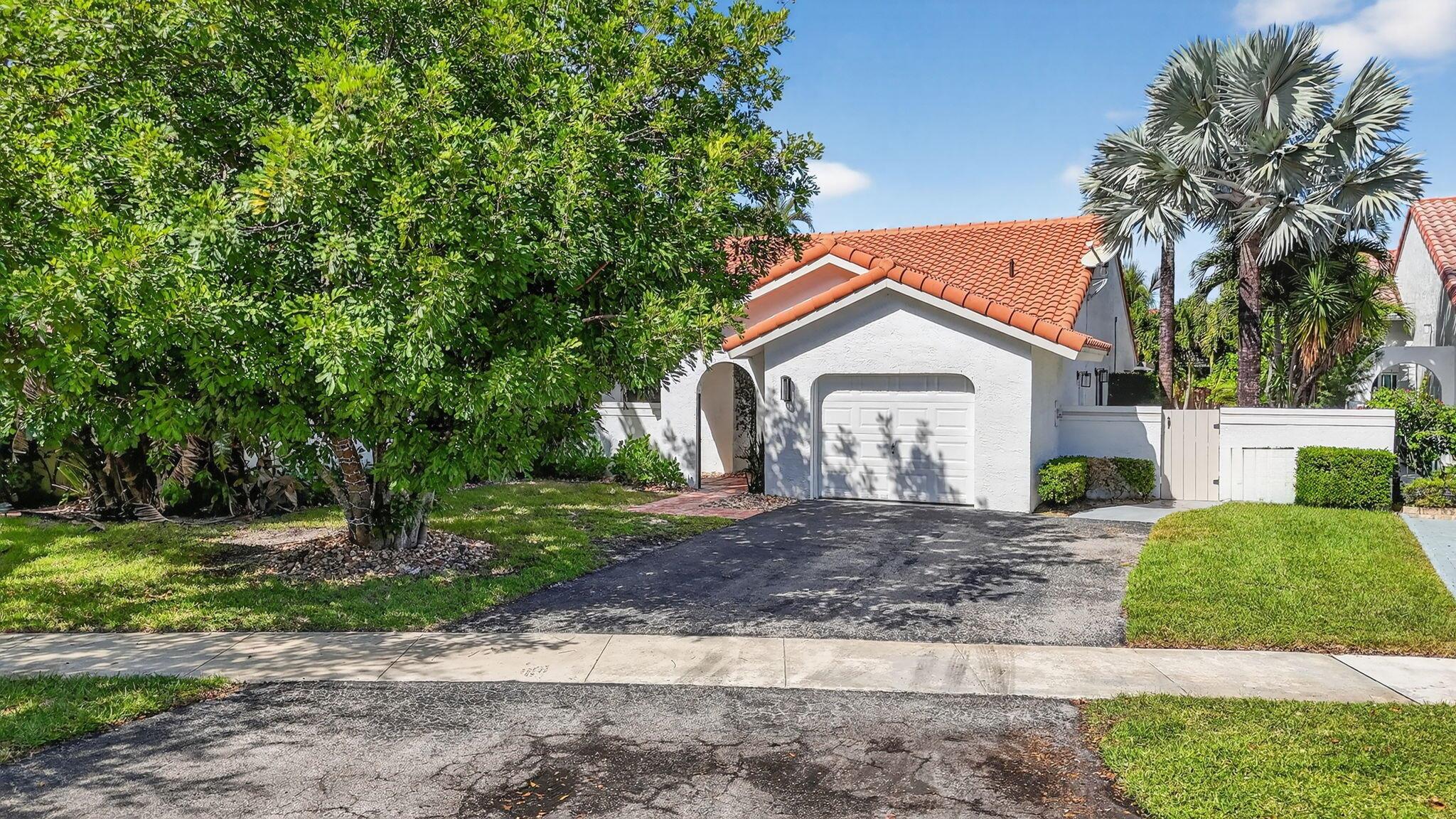 RAINBERRY LAKE PH IV-B - Residential Lease