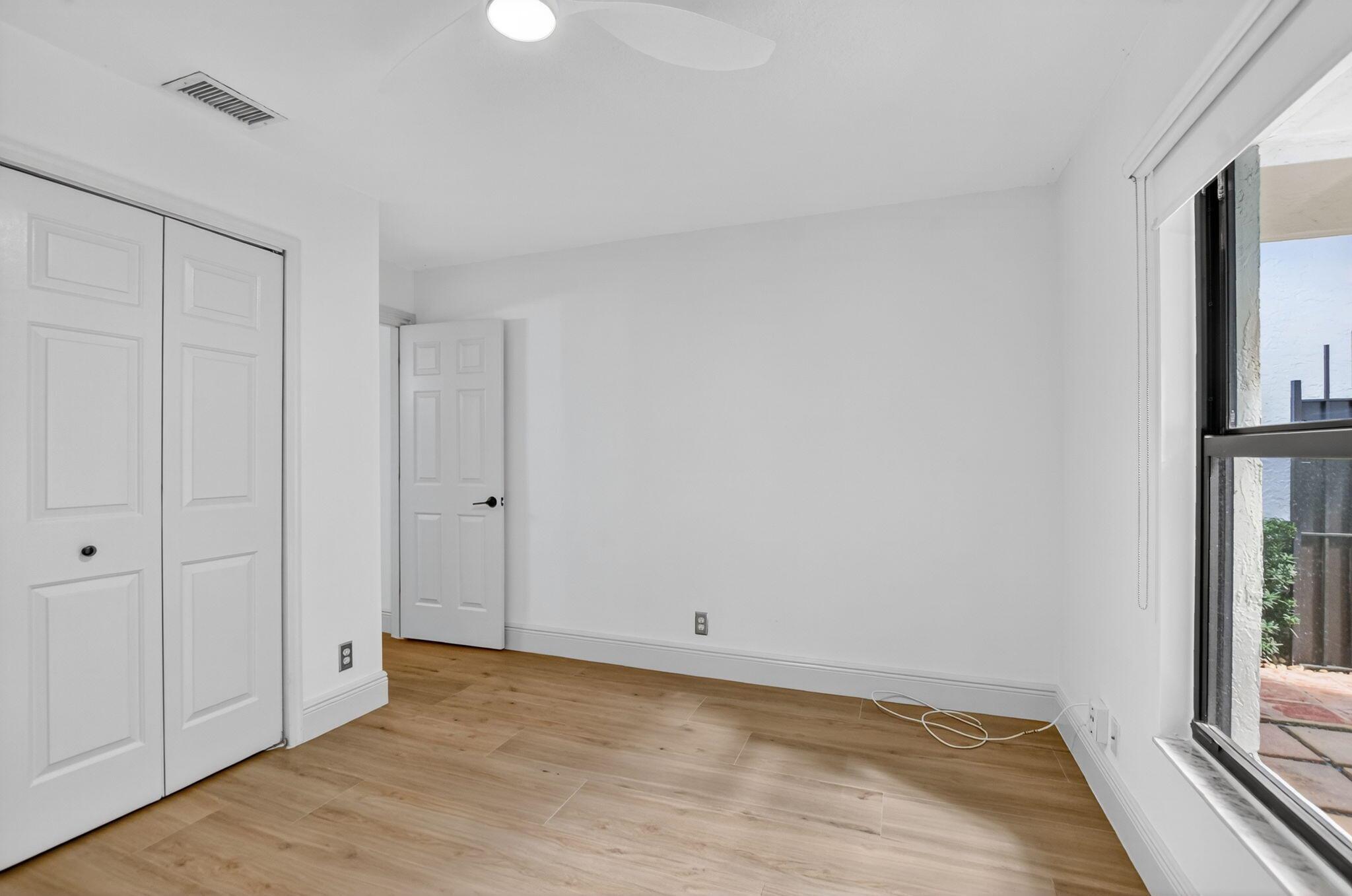 RAINBERRY LAKE PH IV-B - Residential Lease