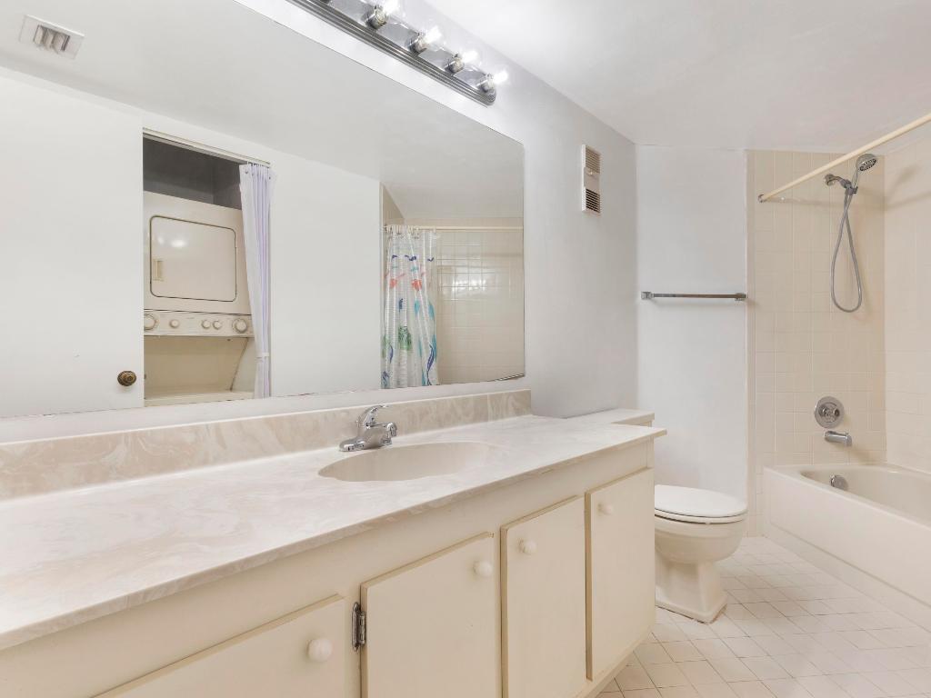 PARK POINTE - Residential