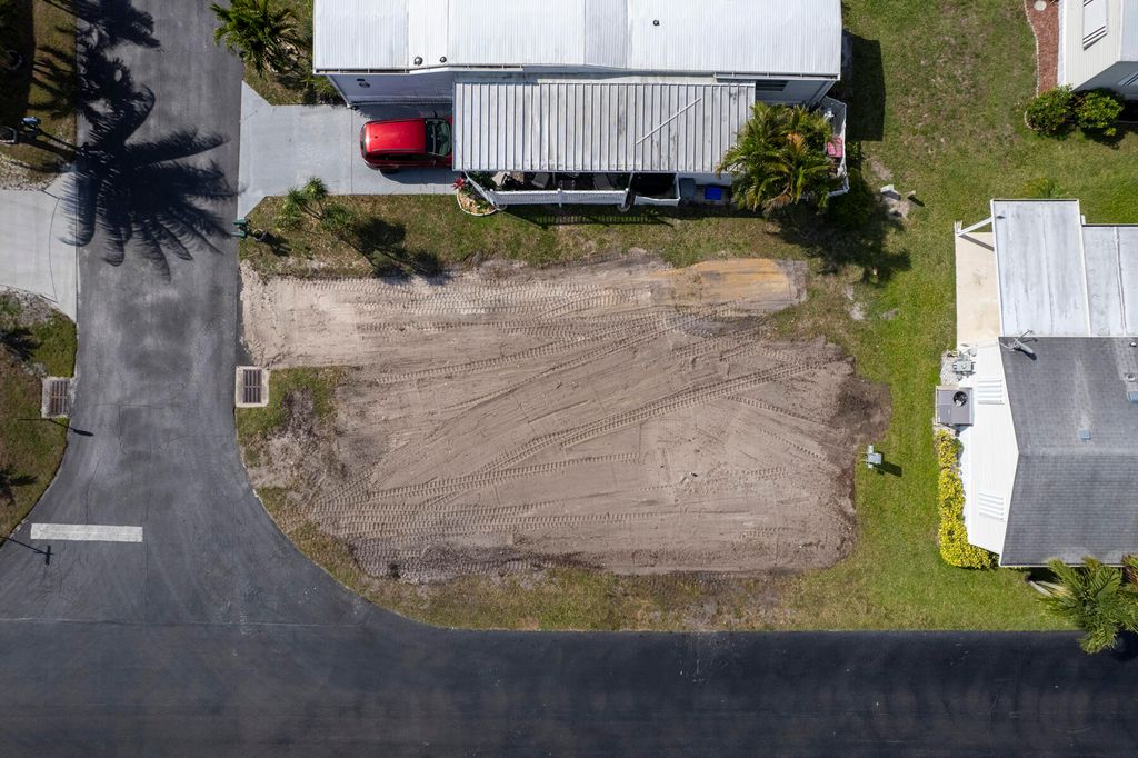 Photo of 8001 Esperanza Bay, Boynton Beach, FL 33436 (MLS # B26008332)