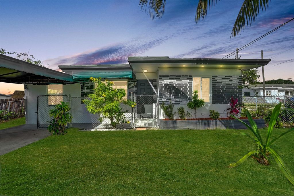 Photo of 5903 Mckinley St, Hollywood, FL 33021 (MLS # F10540948)