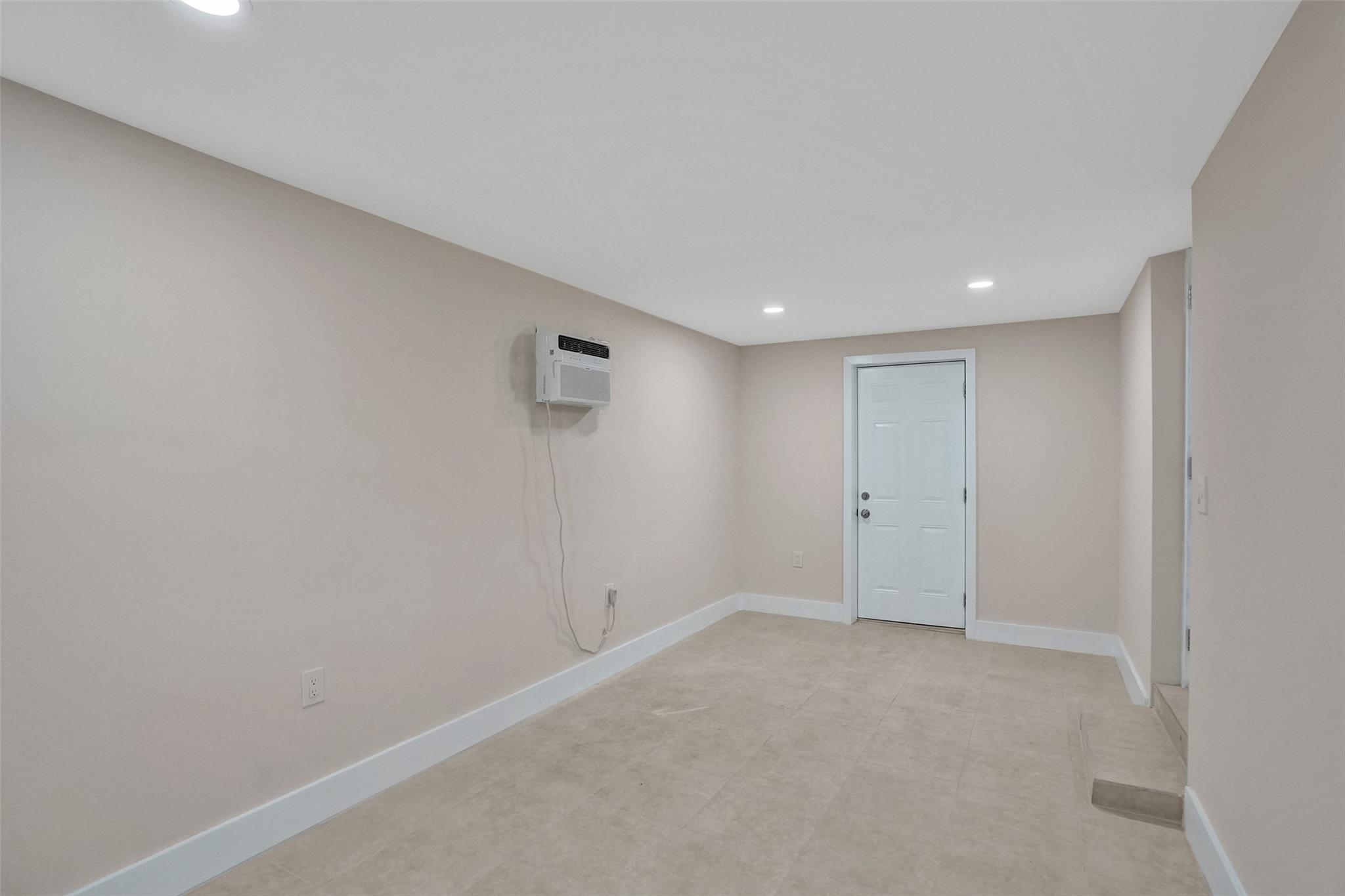 Hollywood Country Estates - Residential