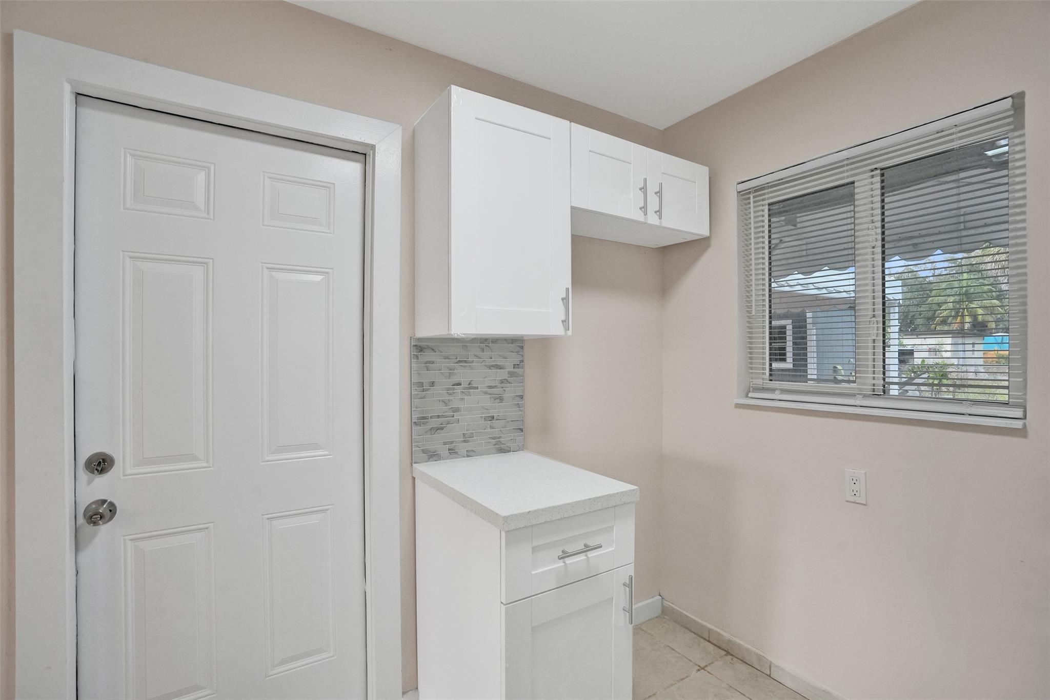 Hollywood Country Estates - Residential