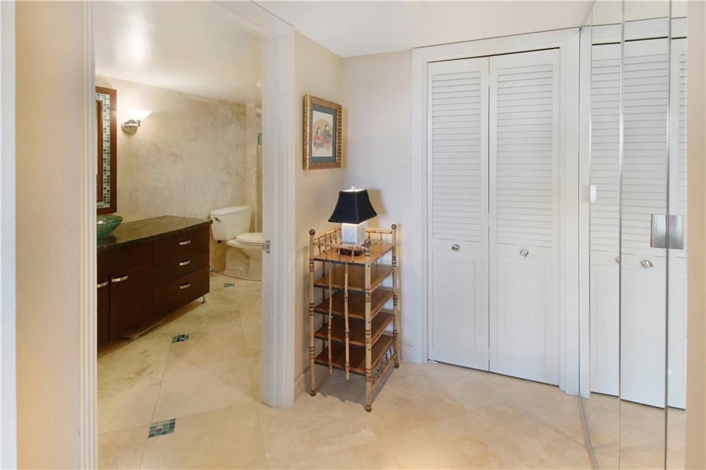 WILSHIRE EAST - Residential