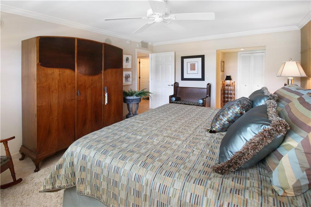 WILSHIRE EAST - Residential