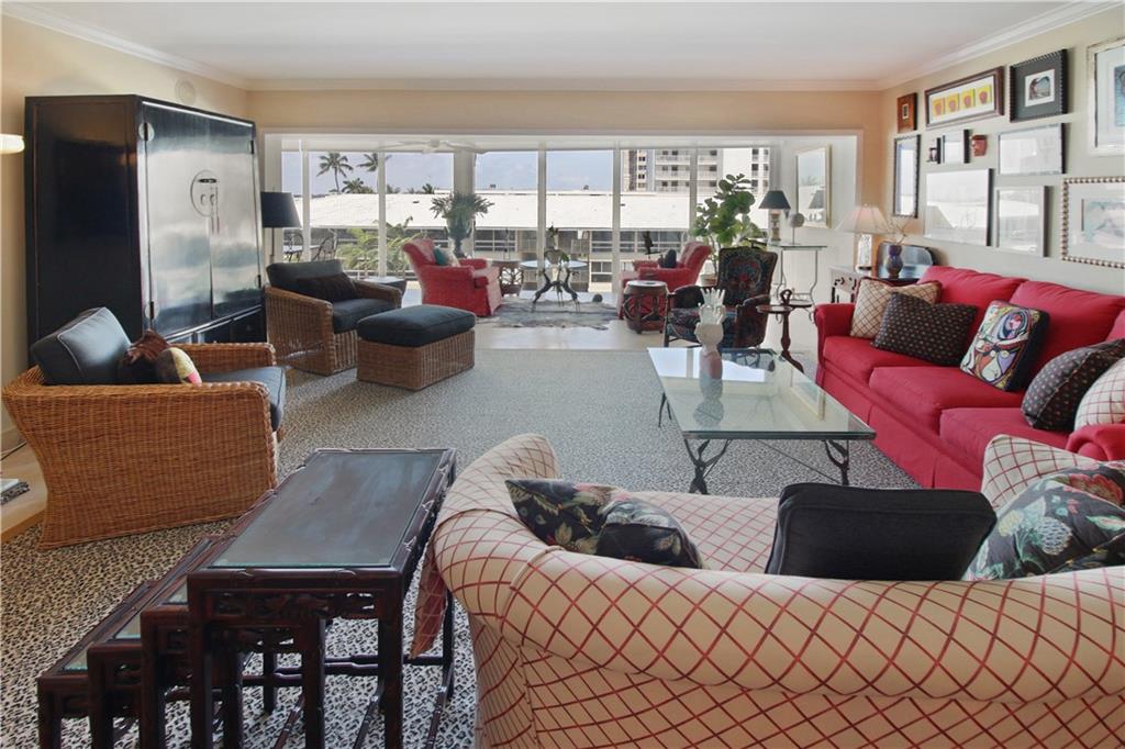 WILSHIRE EAST - Residential