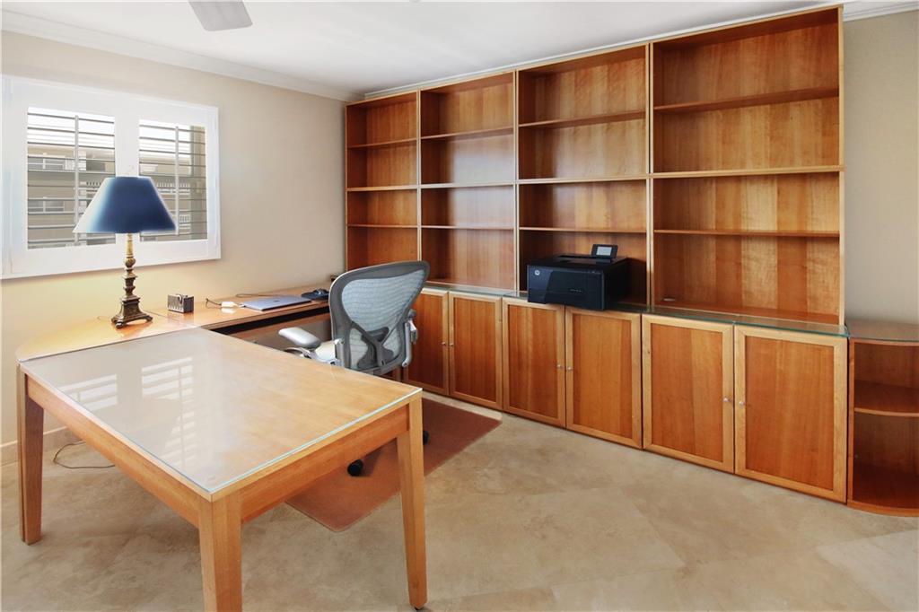 WILSHIRE EAST - Residential