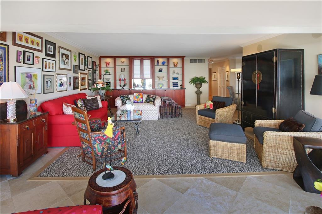 WILSHIRE EAST - Residential