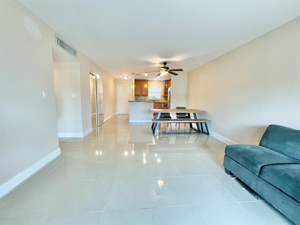 RACQUET CLUB - Residential