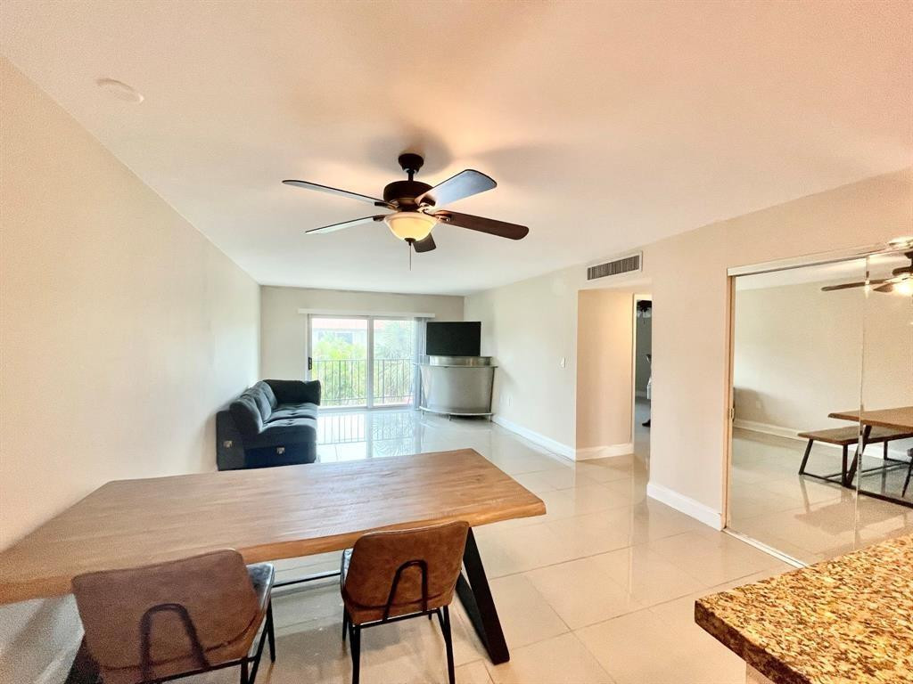 RACQUET CLUB - Residential