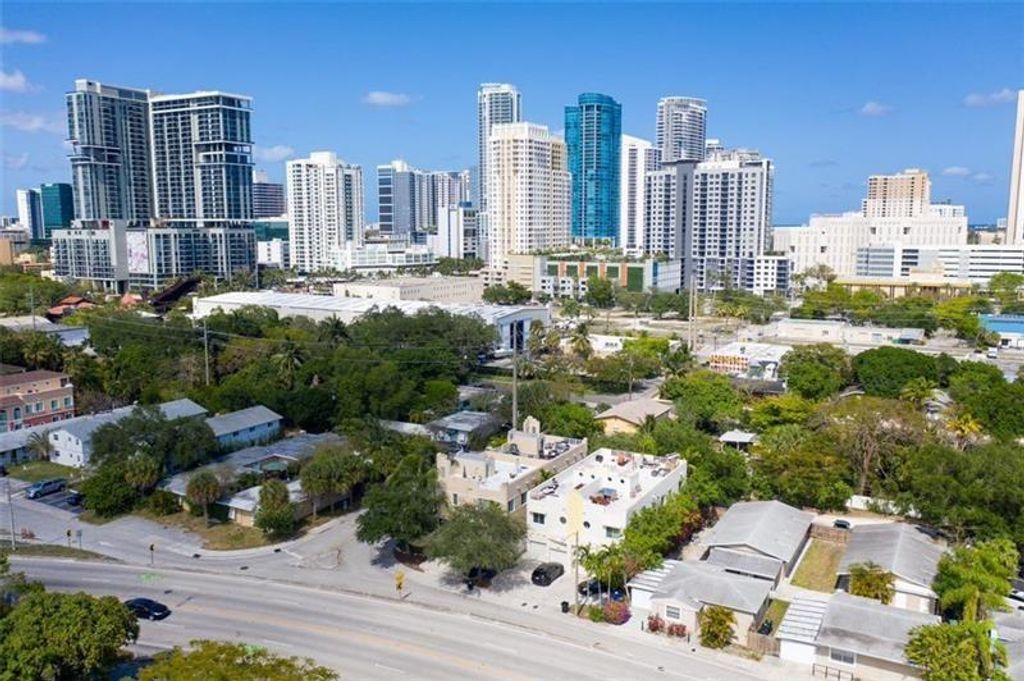 Photo of 500 SW 4th Avenue, Fort Lauderdale, FL 33315 (MLS # F10453653)