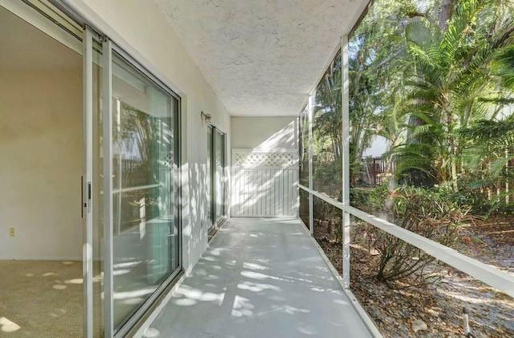 Photo of 2950 SE Ocean Boulevard #1-5, Stuart, FL 34996 (MLS # F10417524)