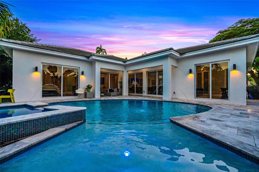 Photo of 4440 NE 15th Terrace, Oakland Park, FL 33334 (MLS # F10529728)