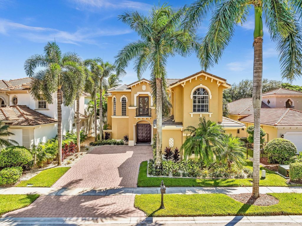 Photo of 8126 Valhalla Drive, Delray Beach, FL 33446 (MLS # R11132240)