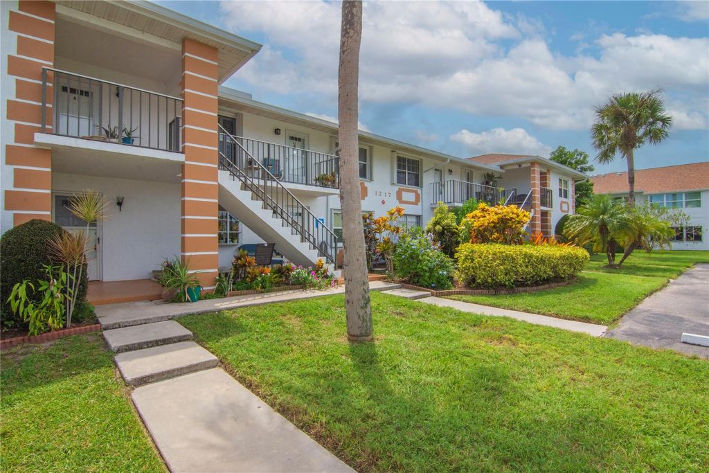 Photo of 1217 S Lakes End Dr #A1, Fort Pierce, FL 34982 (MLS # F10536888)