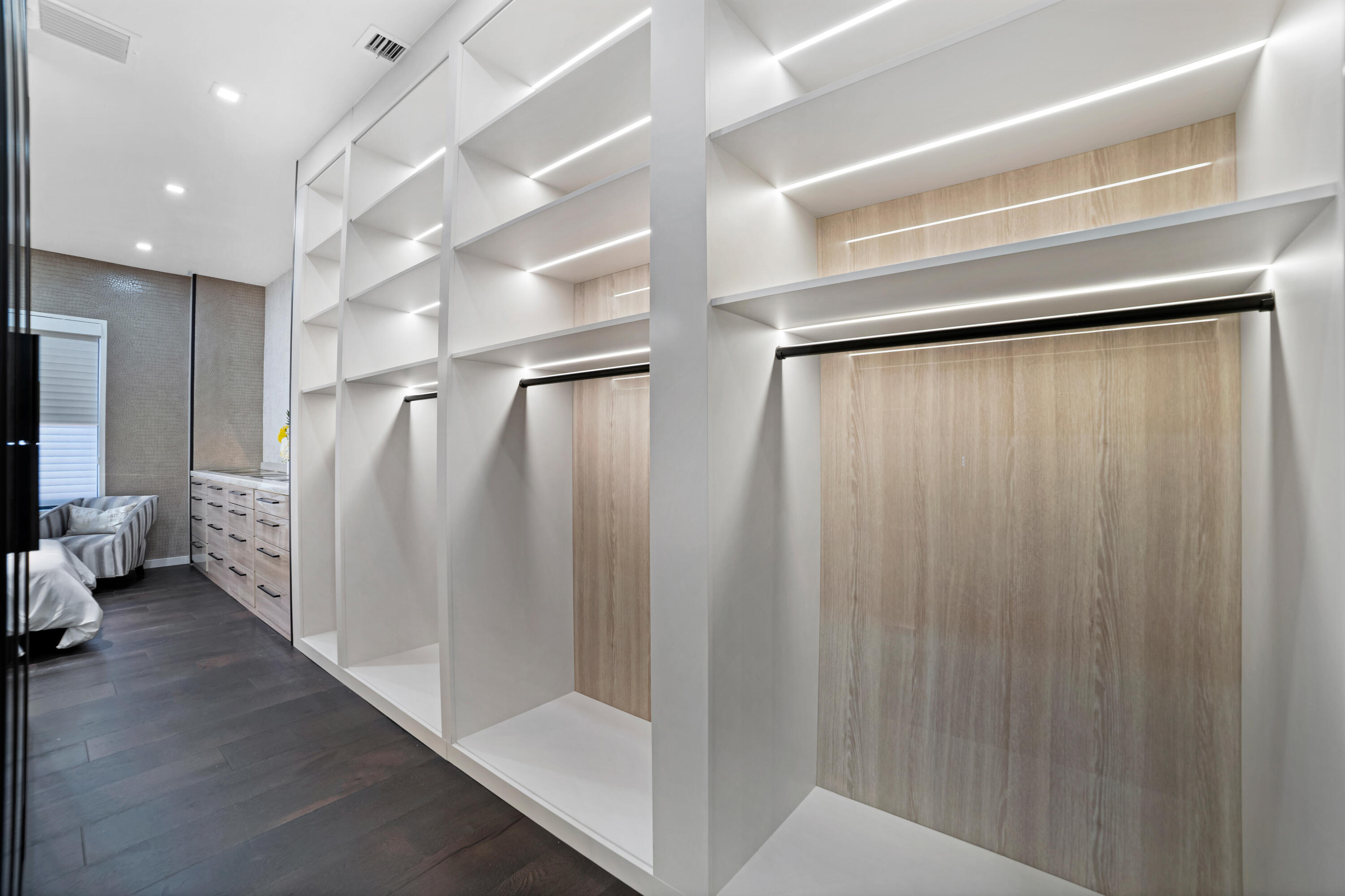 SANCTUARY - Residential