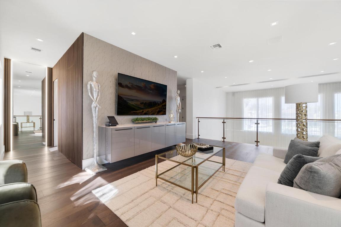 SANCTUARY - Residential