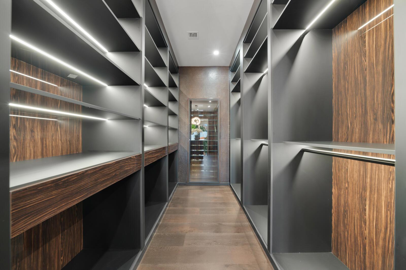 SANCTUARY - Residential