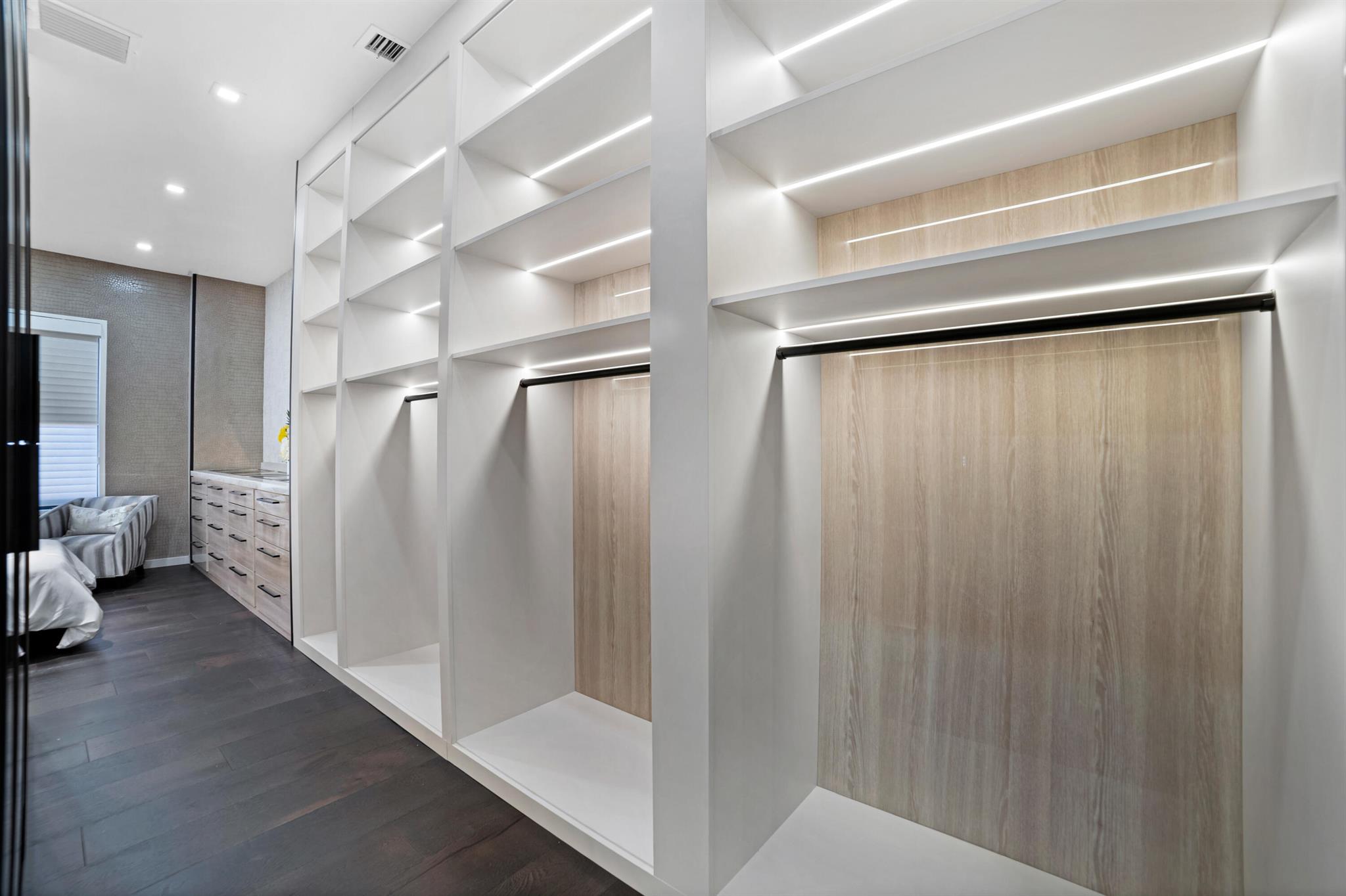 SANCTUARY - Residential