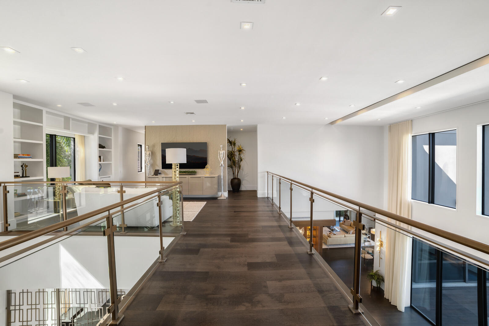 SANCTUARY - Residential