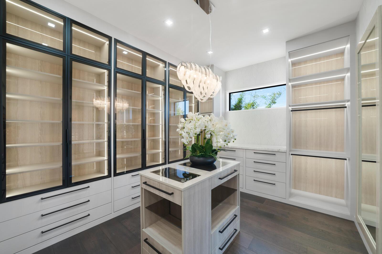 SANCTUARY - Residential