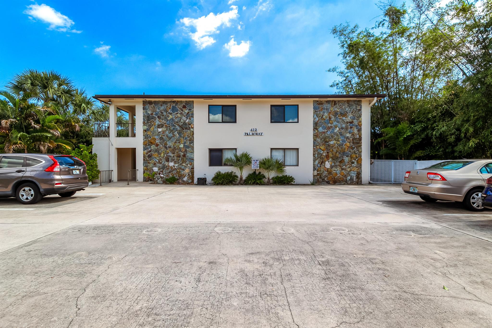 PALMWAY APTS CONDO - Residential