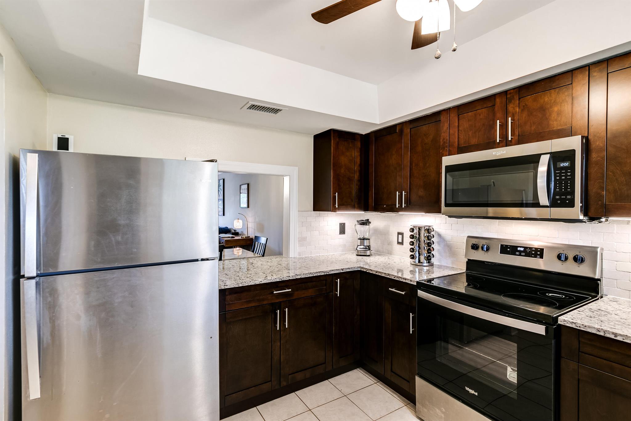 PALMWAY APTS CONDO - Residential