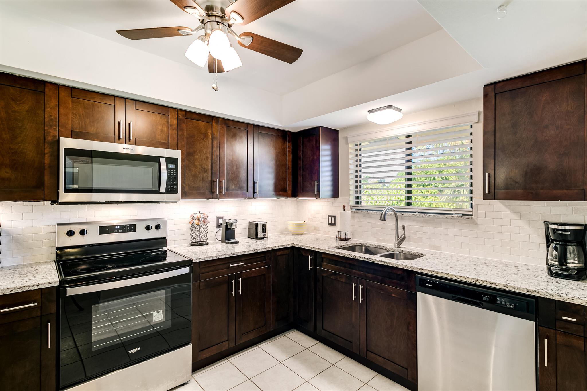 PALMWAY APTS CONDO - Residential