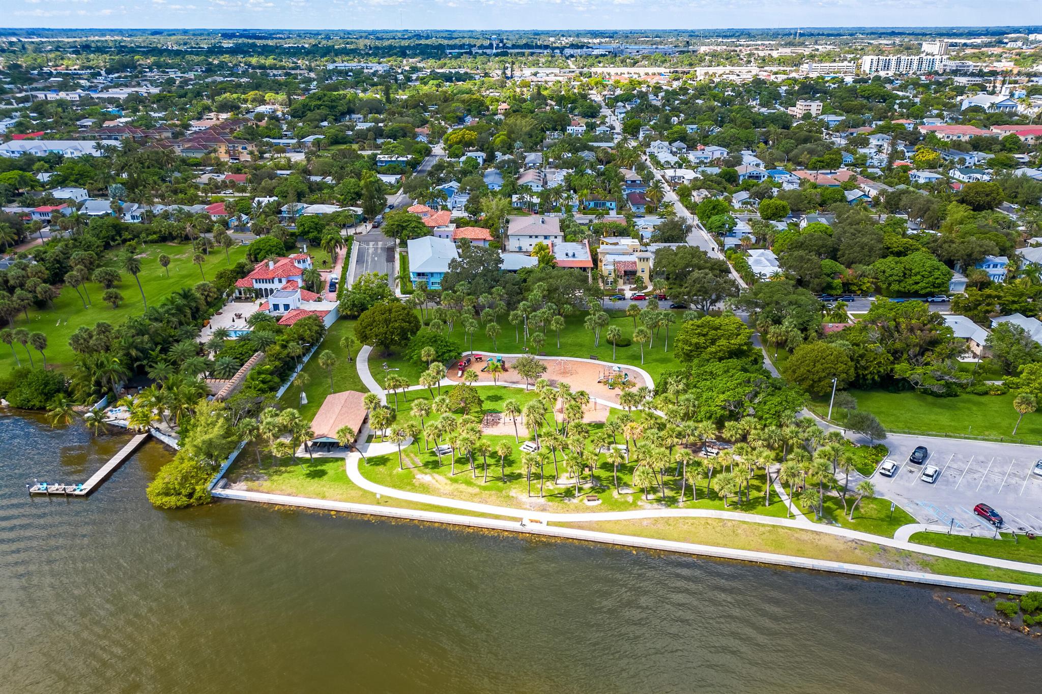 PALMWAY APTS CONDO - Residential