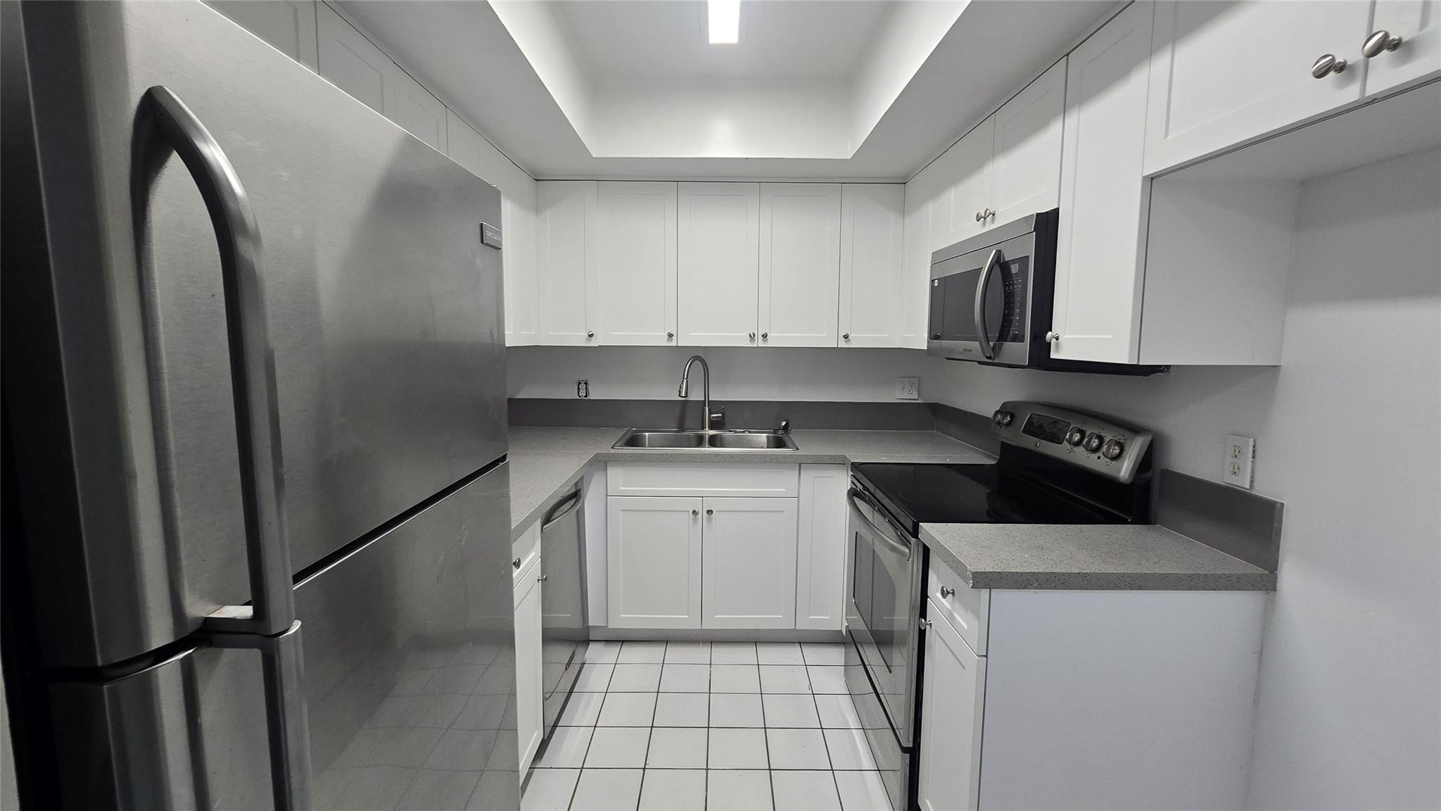 THE FALLS OF INVERRARY - Residential