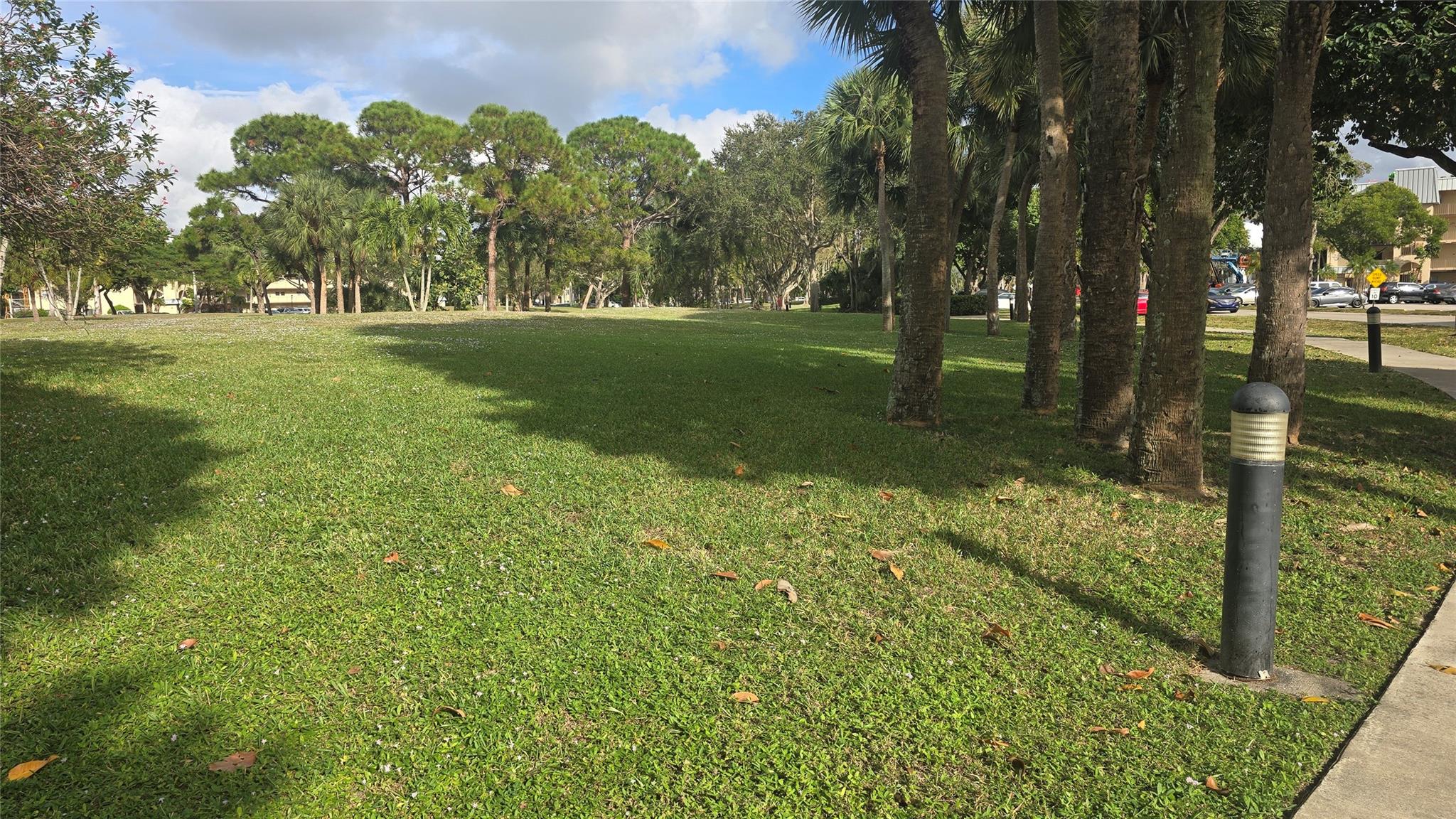THE FALLS OF INVERRARY - Residential