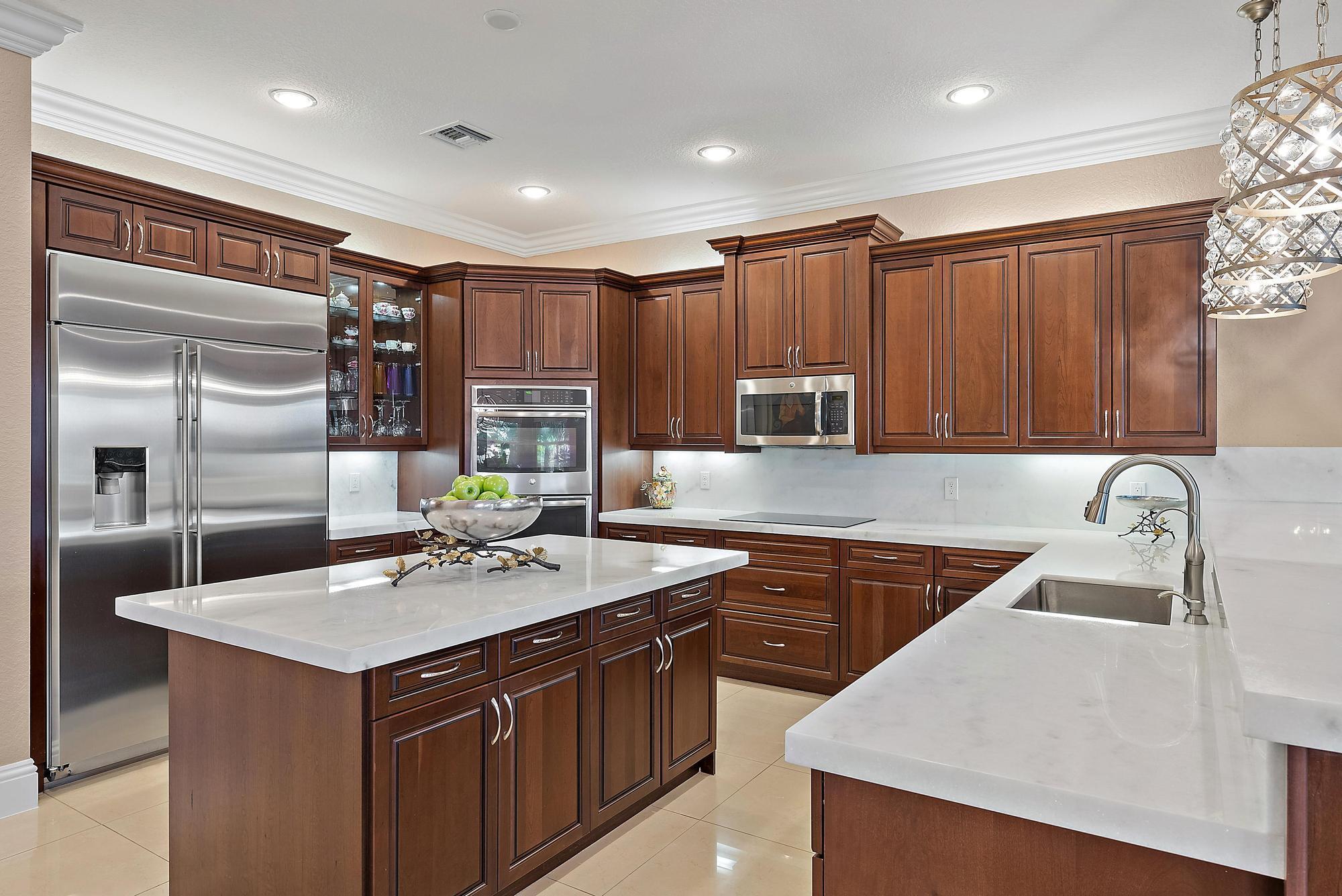 BAYHILL ESTATES - Residential