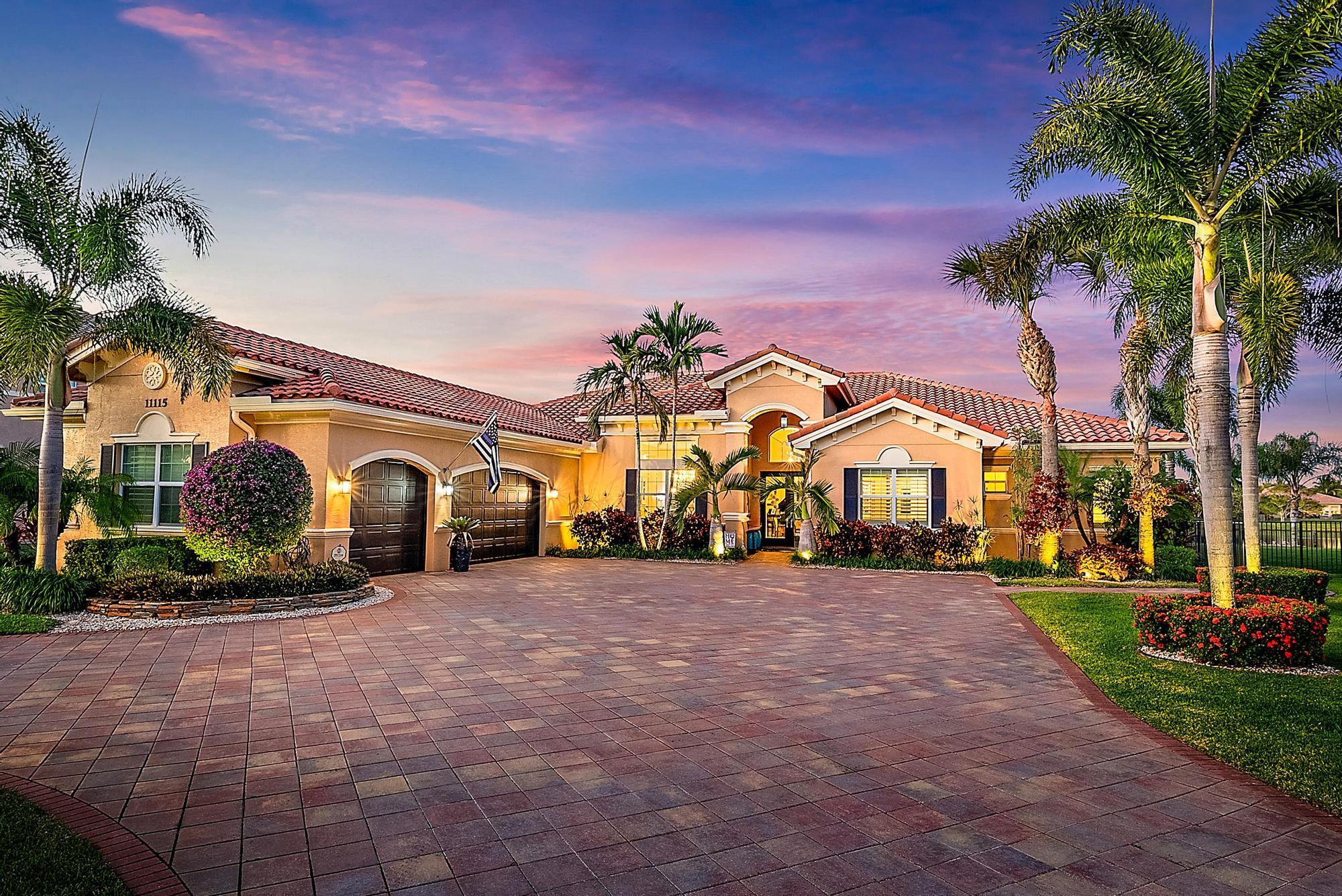 View photos, virtual tours, details... 11115 Rockledge View Drive