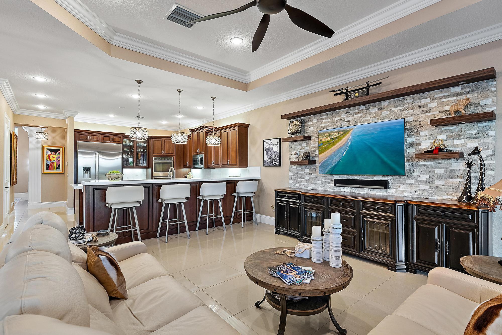 BAYHILL ESTATES - Residential