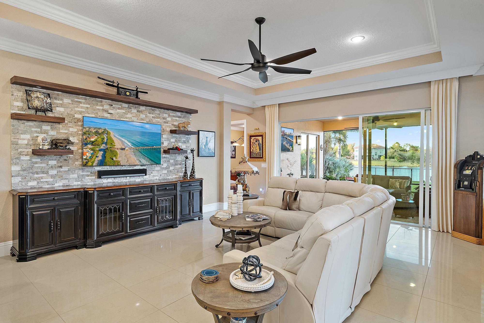 BAYHILL ESTATES - Residential