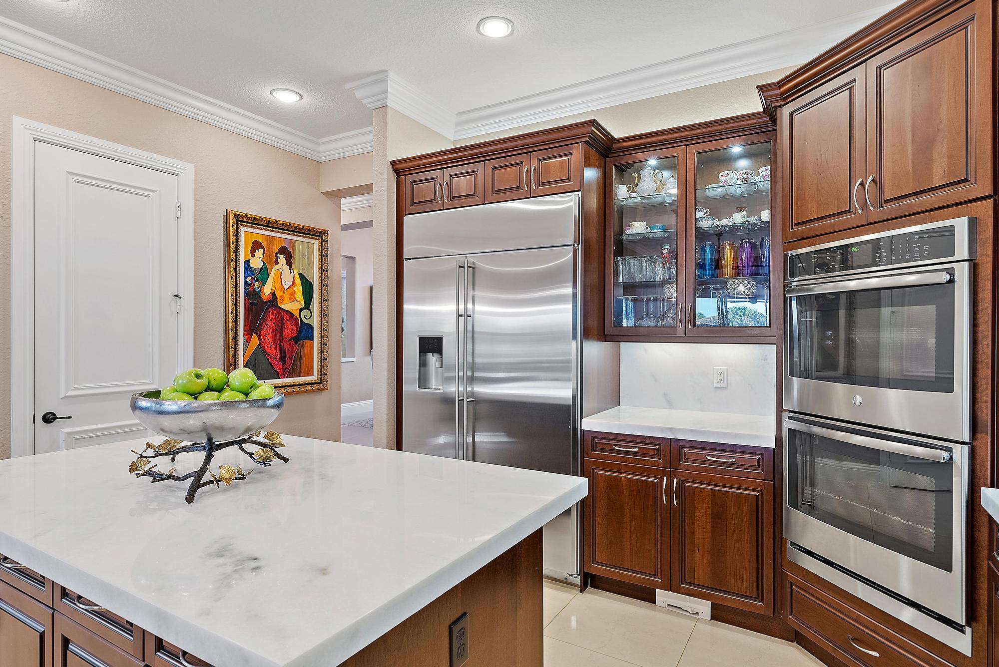 BAYHILL ESTATES - Residential