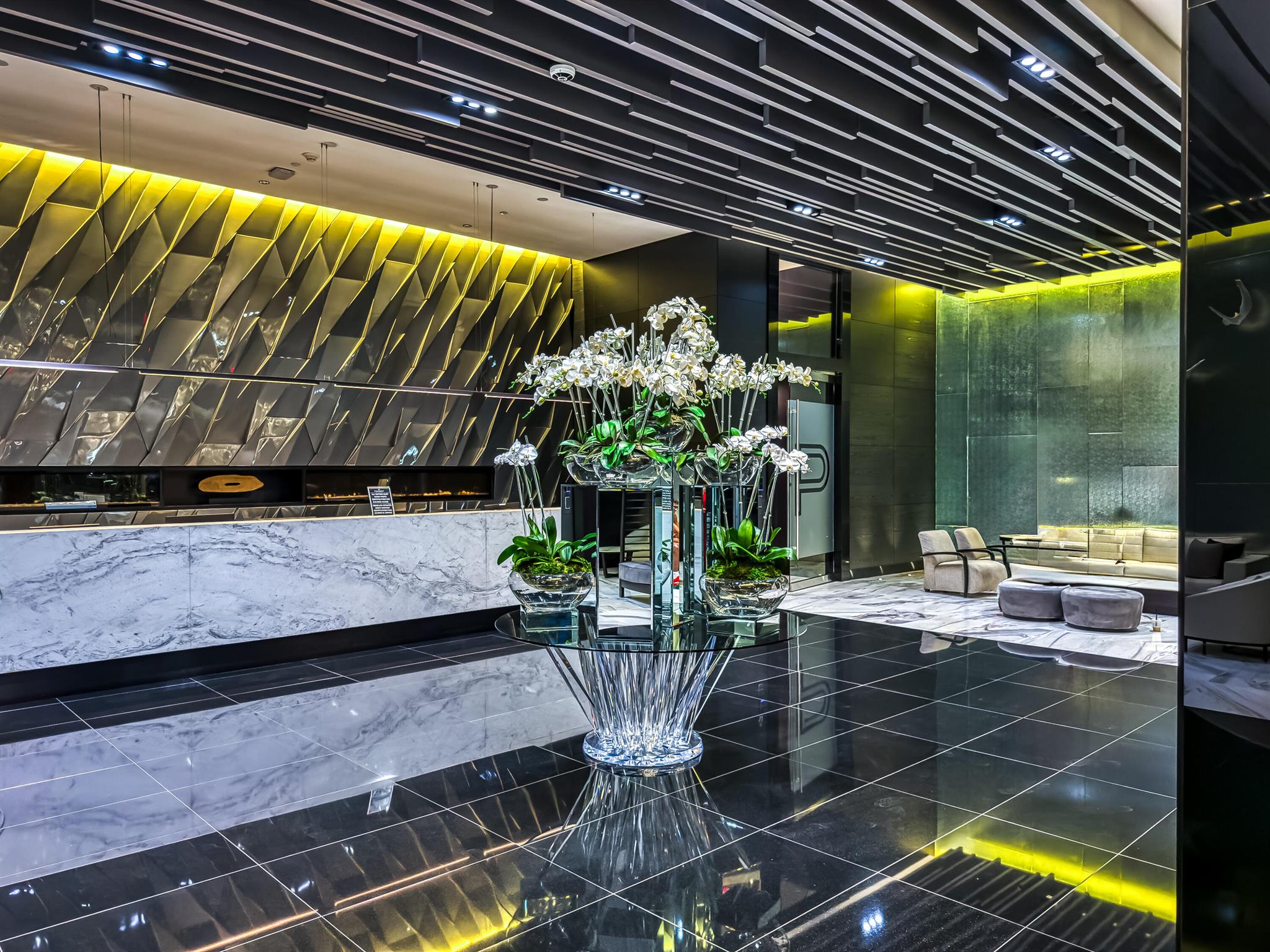 PARAMOUNT Miami Worldcenter Condo - Residential