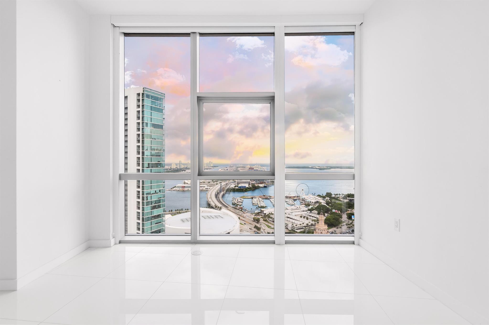 PARAMOUNT Miami Worldcenter Condo - Residential