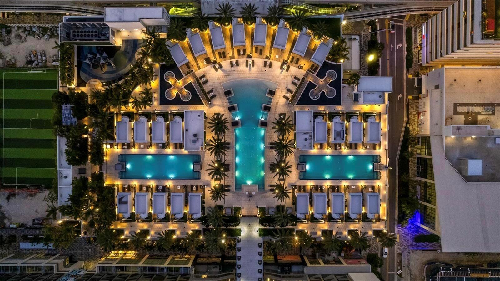 PARAMOUNT Miami Worldcenter Condo - Residential