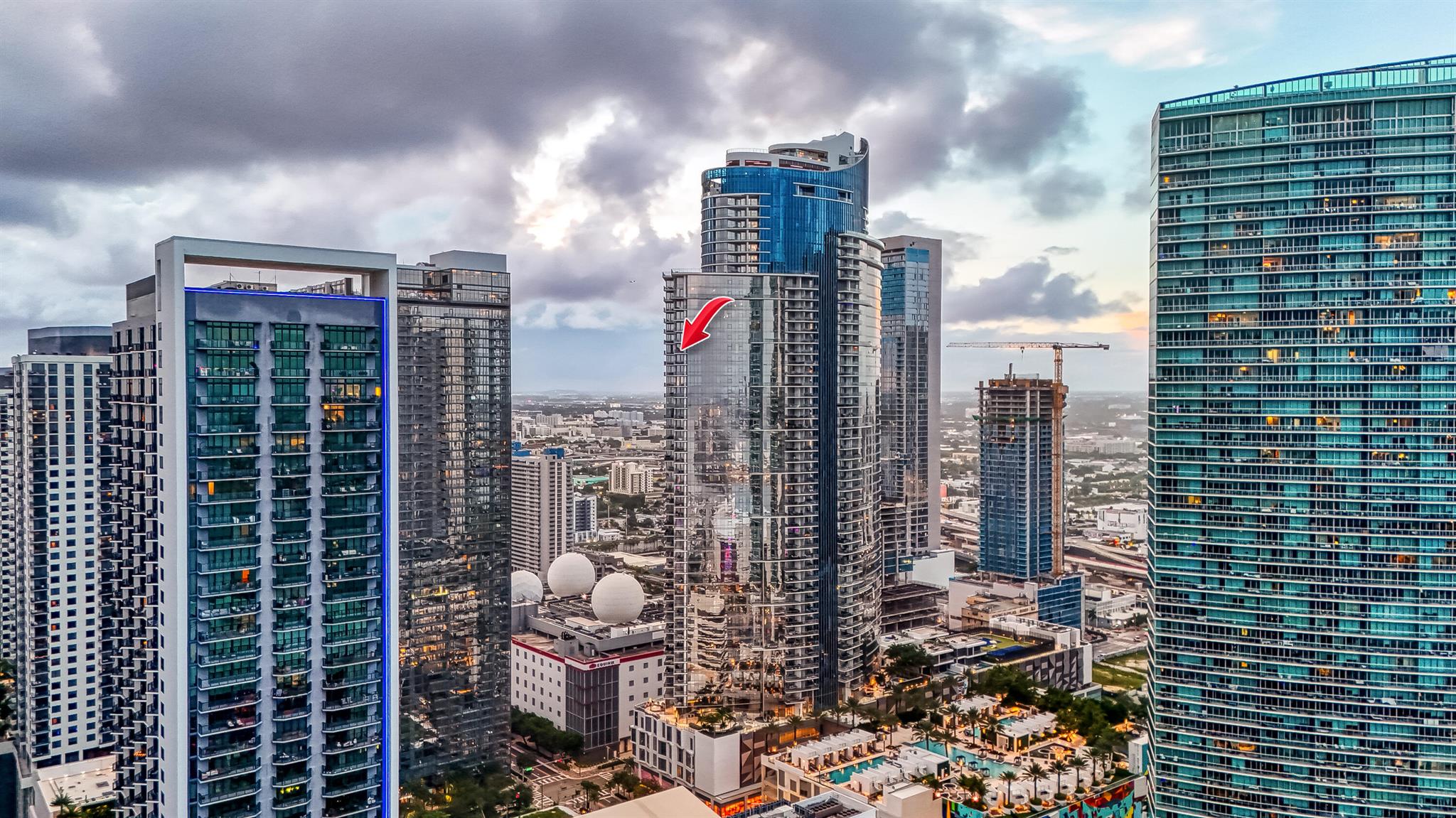 PARAMOUNT Miami Worldcenter Condo - Residential