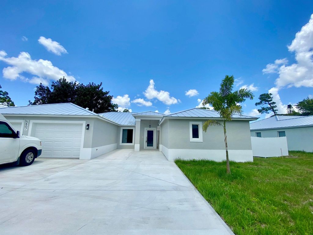 Photo of 5807 Raintree Trail, Fort Pierce, FL 34982 (MLS # R11093984)