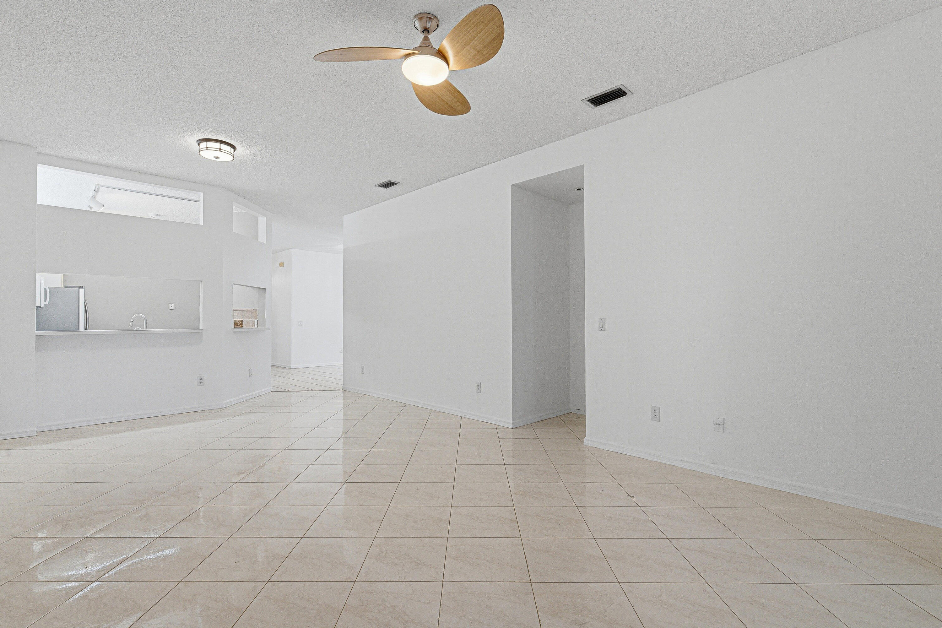 LOMBARDY REPLAT - Residential