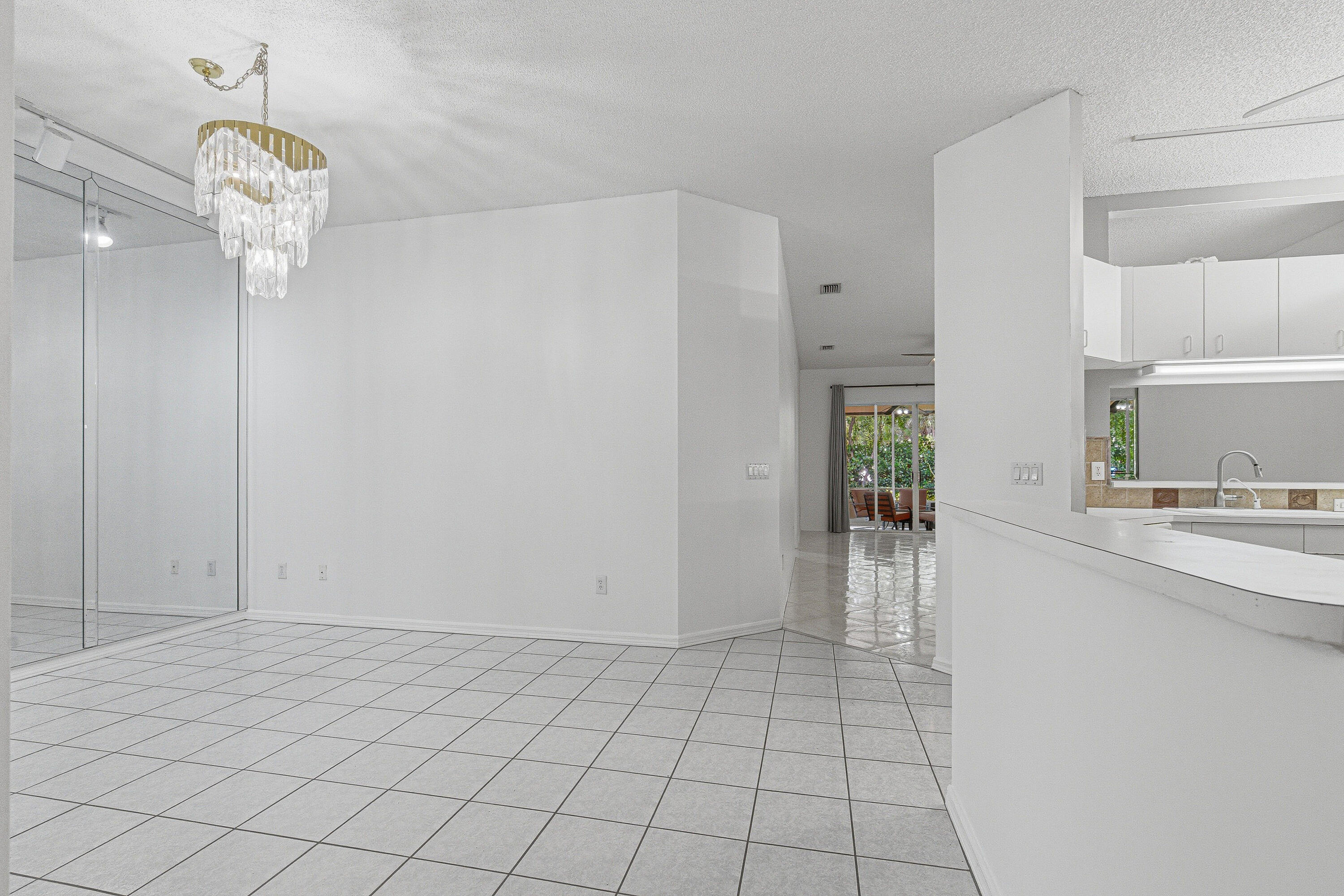 LOMBARDY REPLAT - Residential