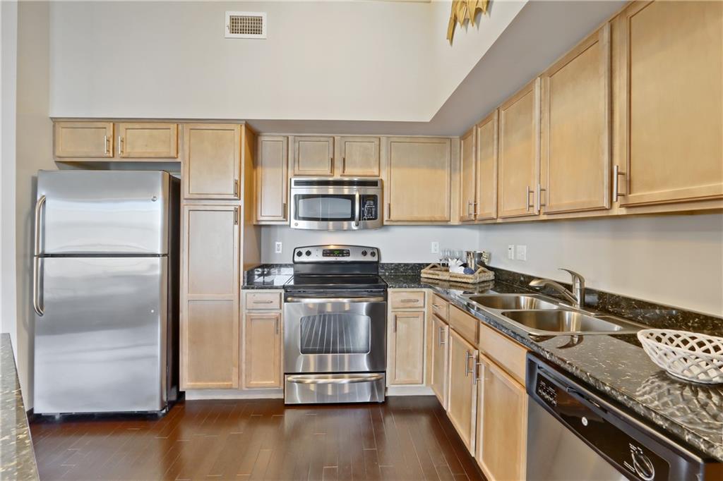 AMLI FLAGLER VILLAGE - Residential Lease