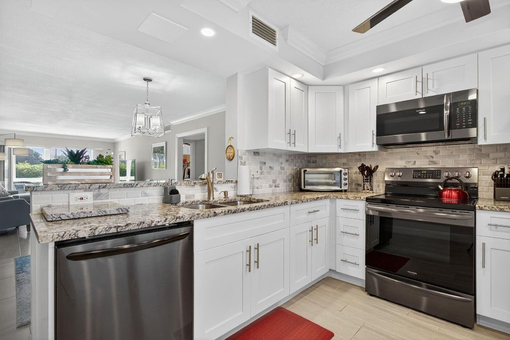 Photo of 3302 Aruba Way #H1, Coconut Creek, FL 33066 (MLS # F10532798)