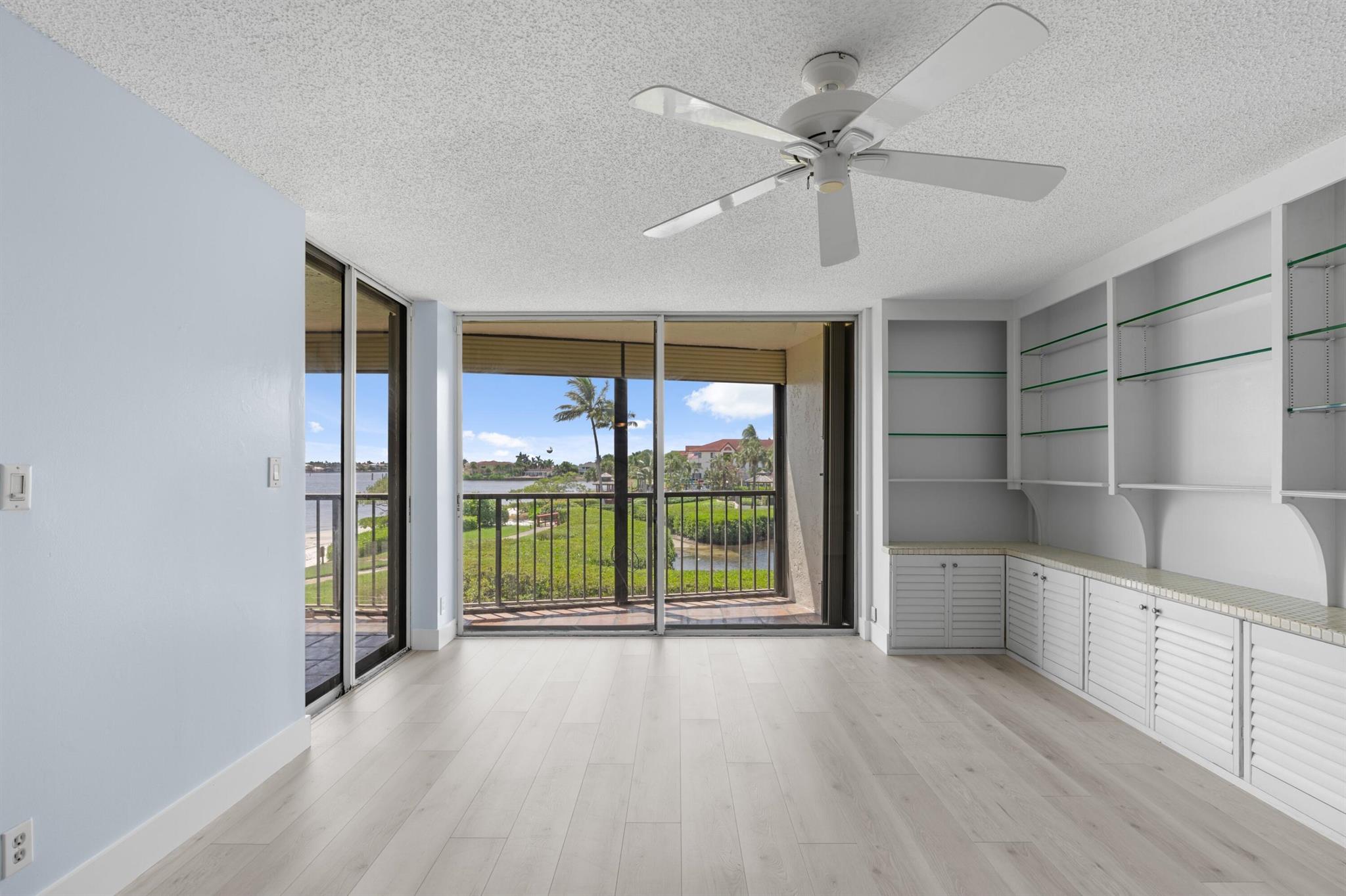 HALF MOON BAY CONDO PH I - Residential