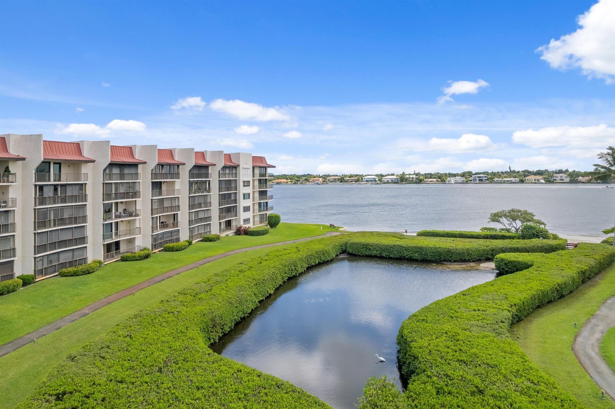 HALF MOON BAY CONDO PH I - Residential